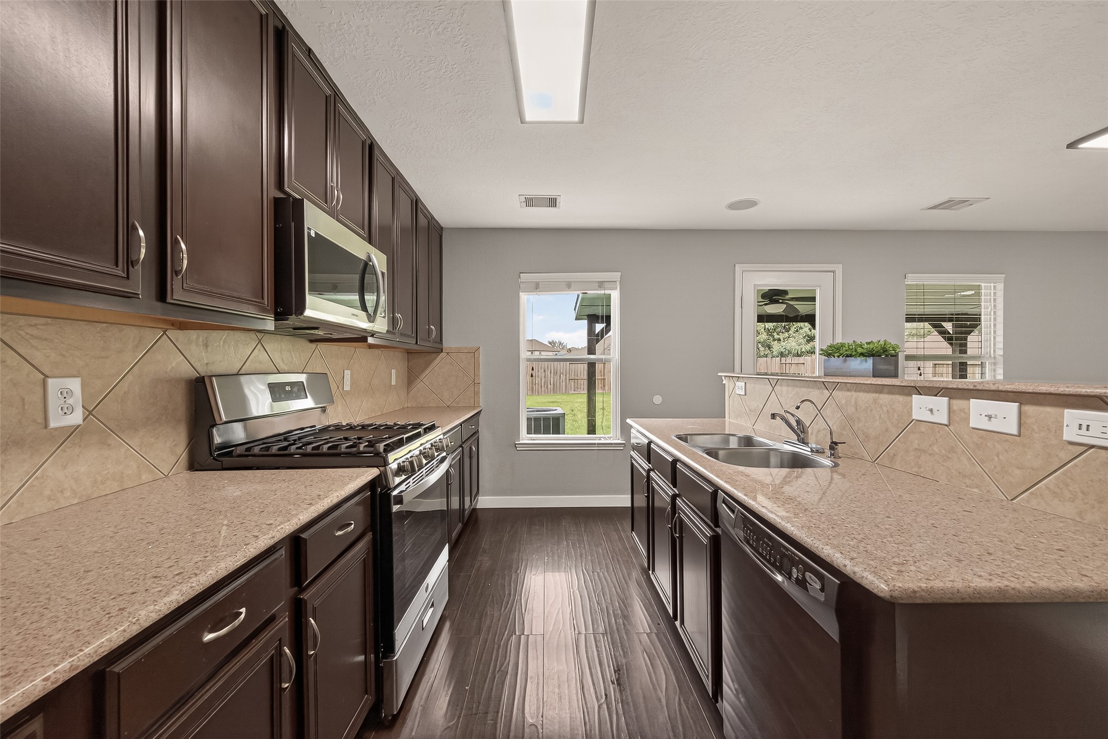 18302 Walden Gate Ln Property Photo 22