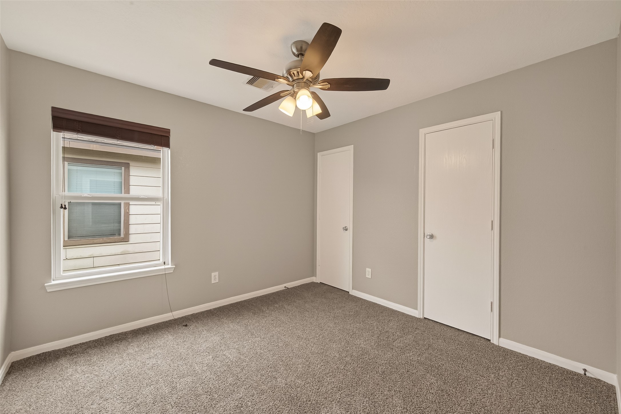 18302 Walden Gate Ln Property Photo 28