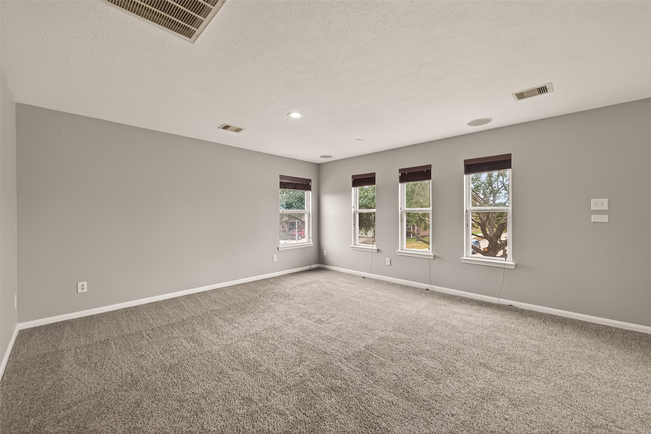 18302 Walden Gate Ln Property Photo 31