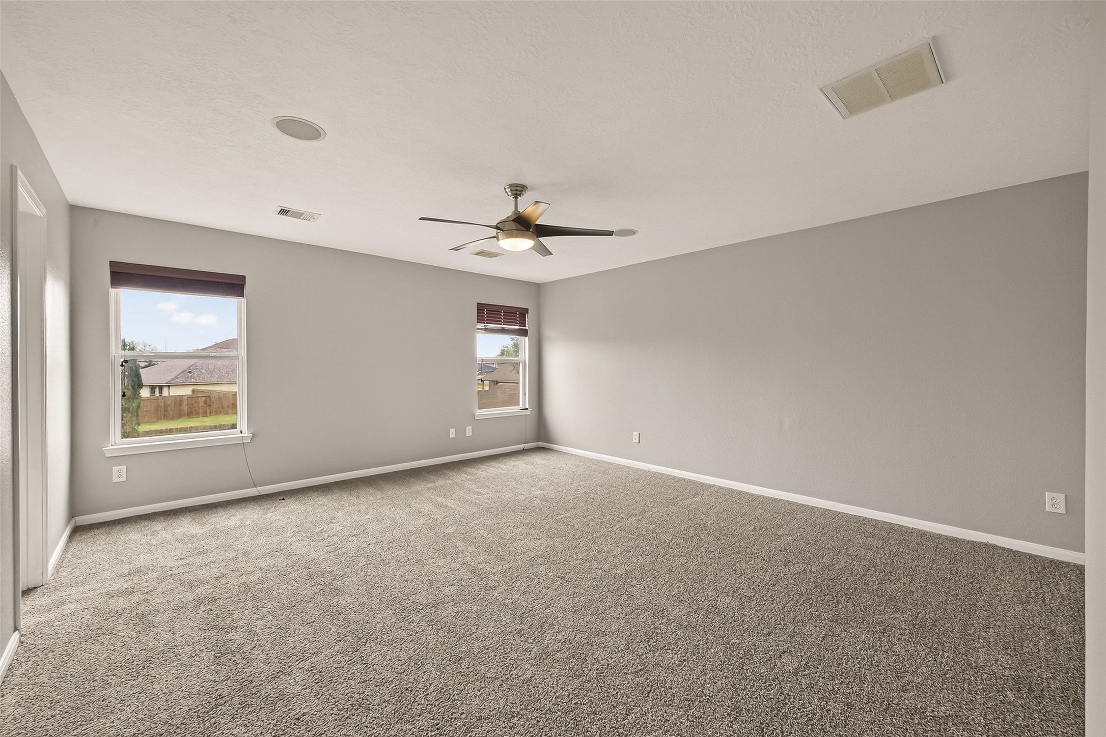 18302 Walden Gate Ln Property Photo 34