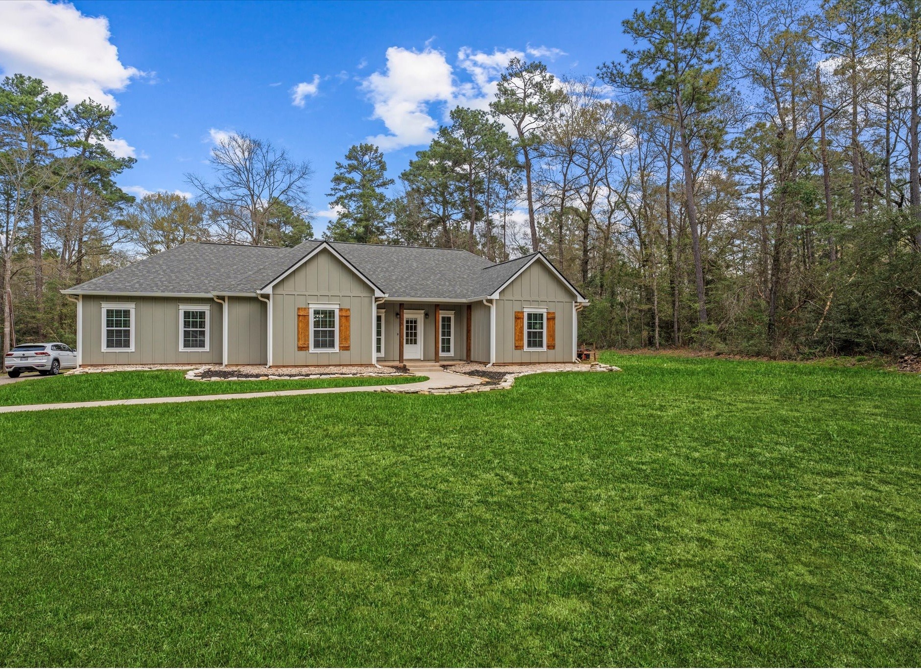 10462 Shepard Hill Road Property Photo 1