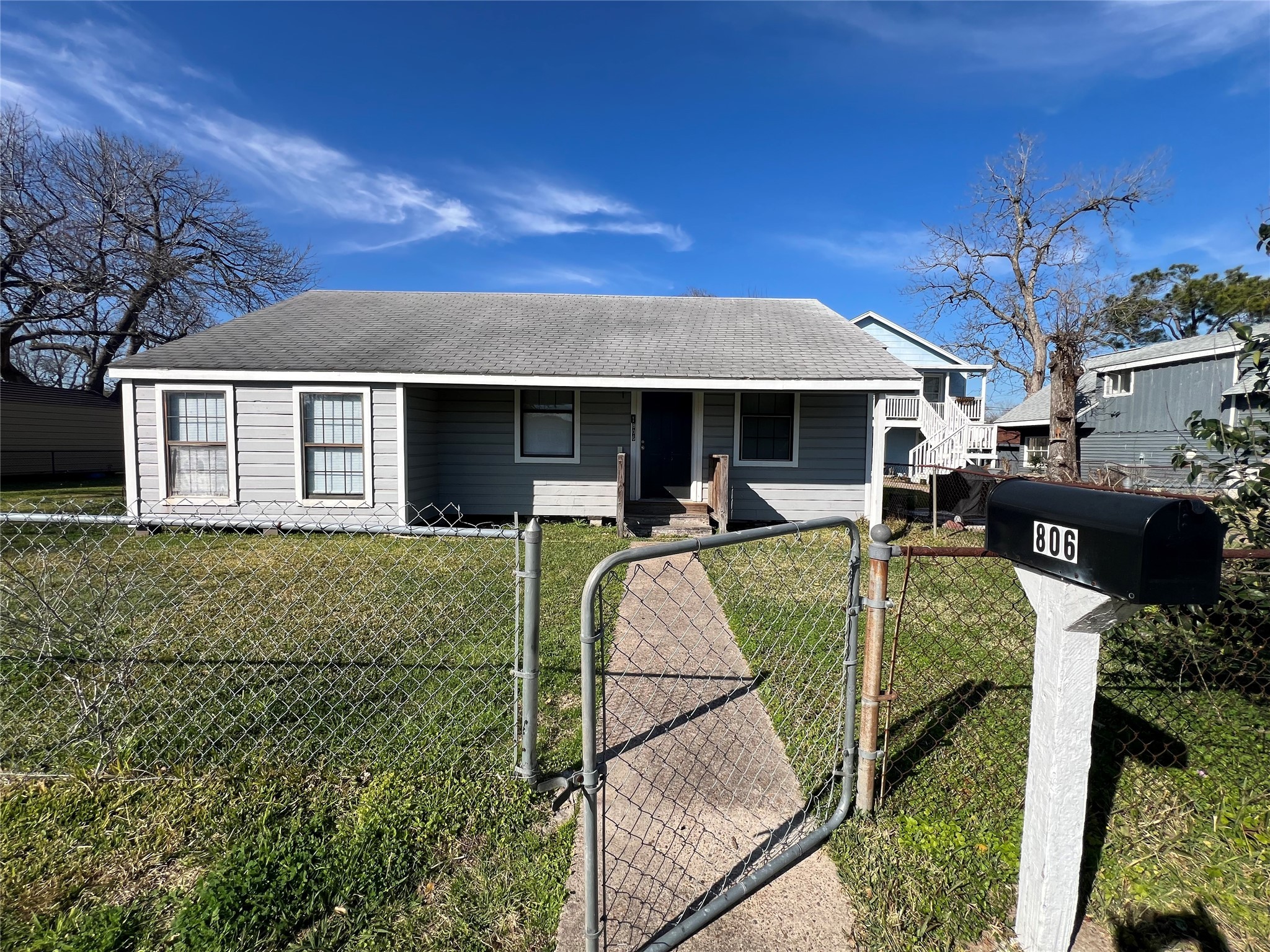 806 14th Avenue N Property Photo