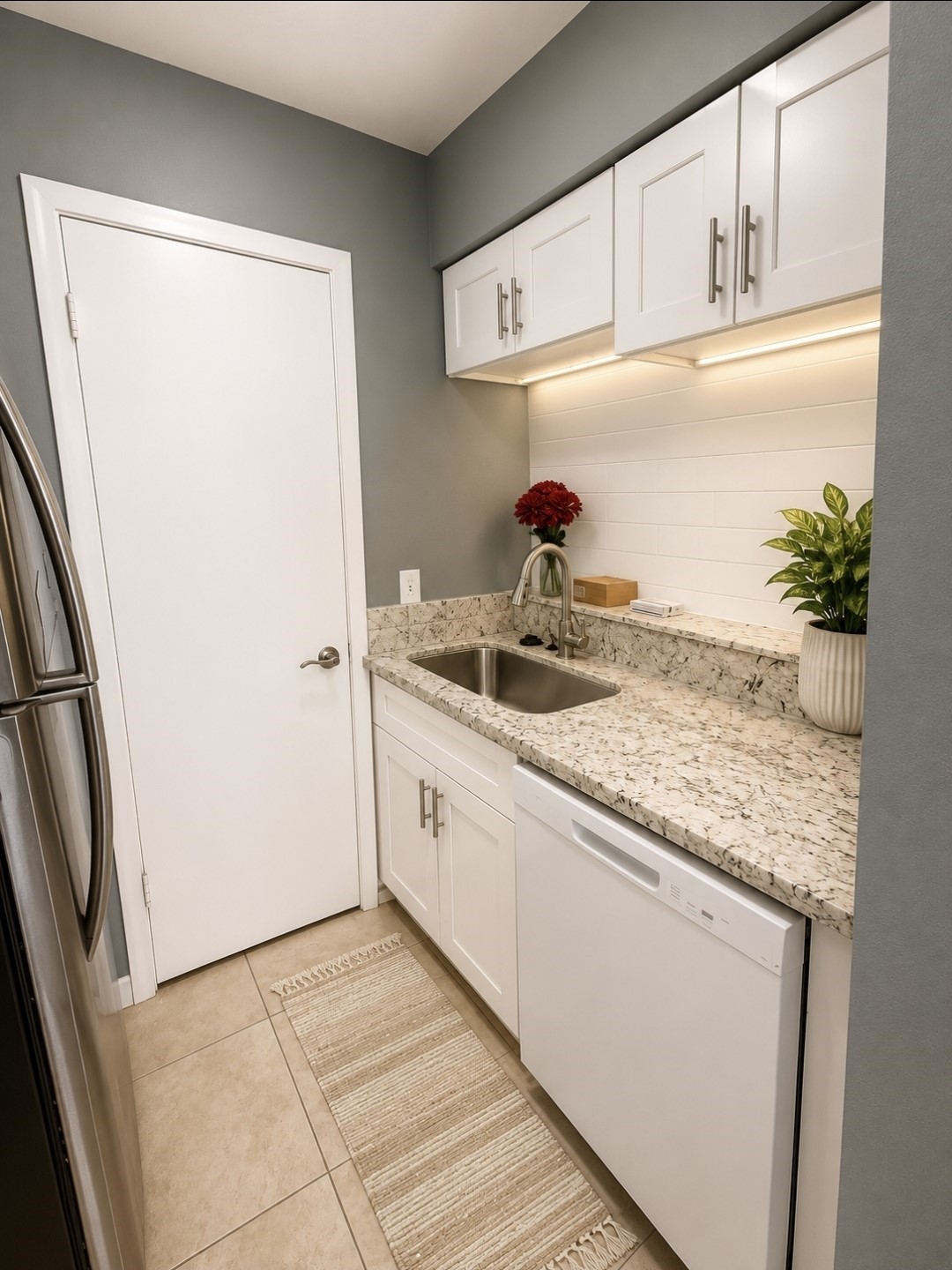 6111 Beverly Hill Street 20 Property Photo 5