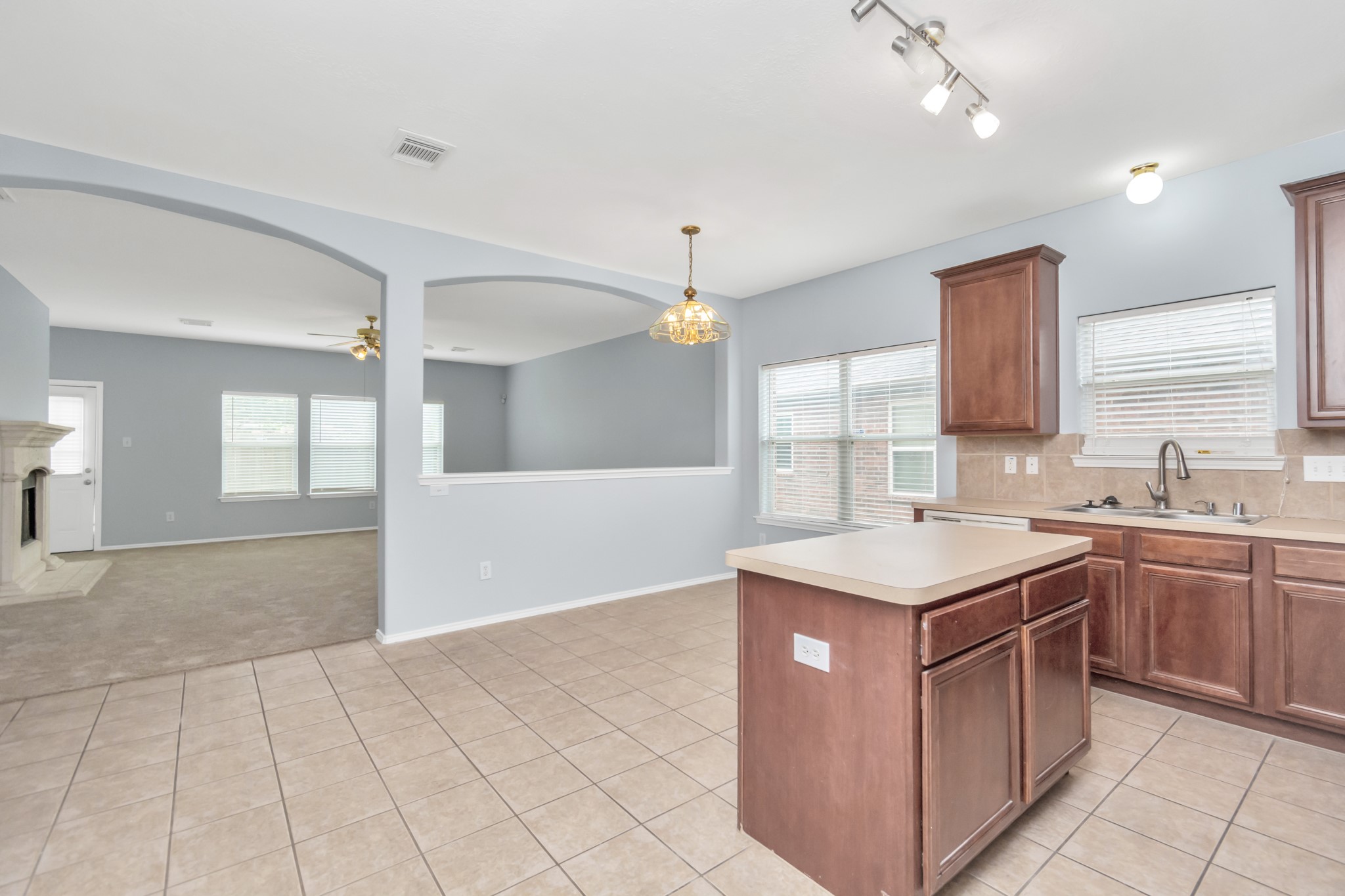 2921 Meridian Bay Lane Property Photo 11