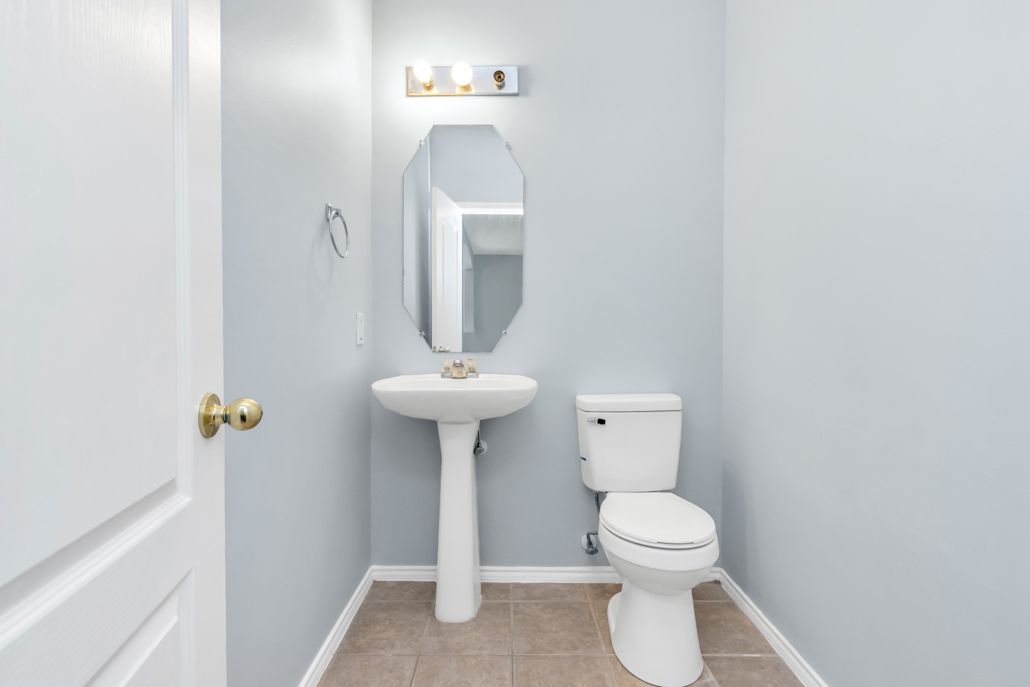 2921 Meridian Bay Lane Property Photo 28