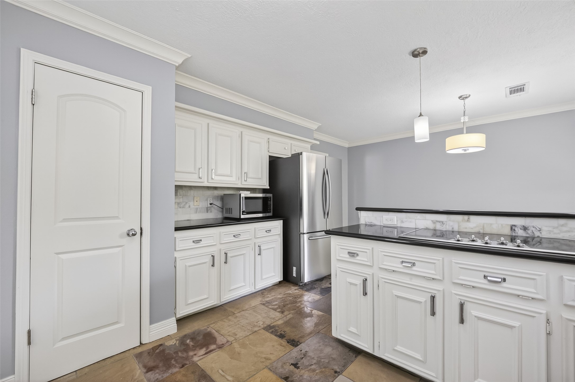 7111 Halfpenny Road Property Photo 11