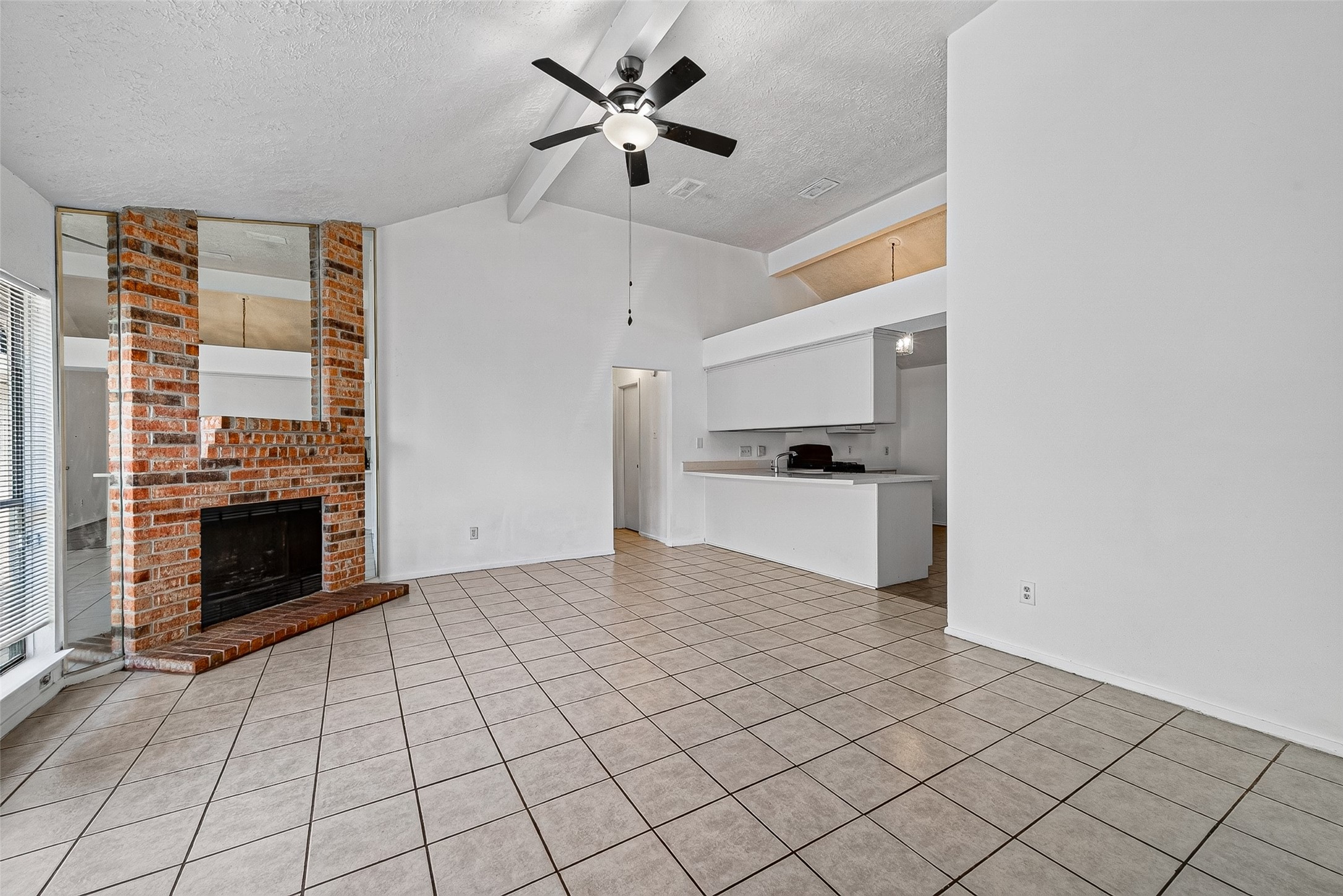 4632 Greenwood Drive Property Photo 4