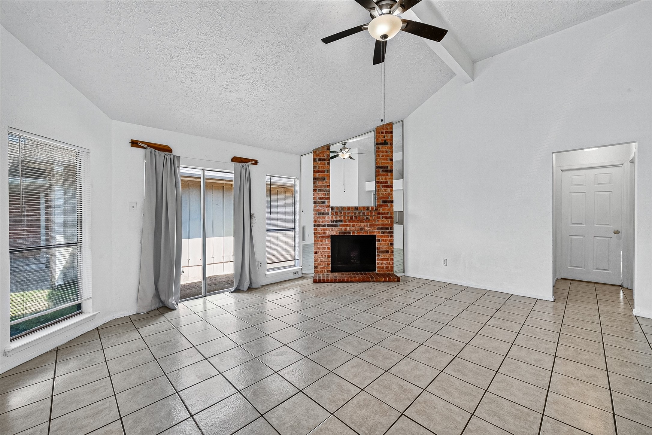 4632 Greenwood Drive Property Photo 5