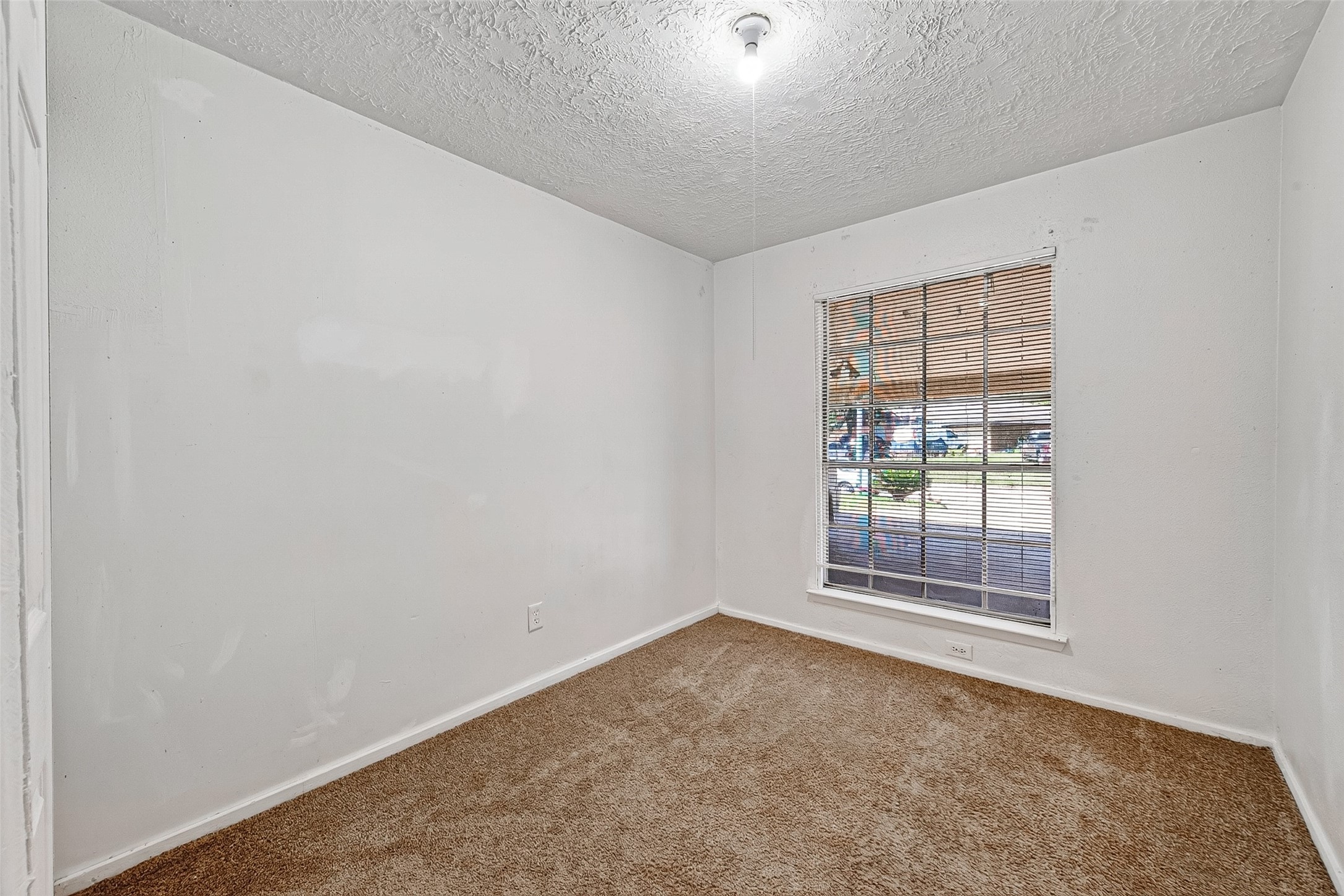 4632 Greenwood Drive Property Photo 10