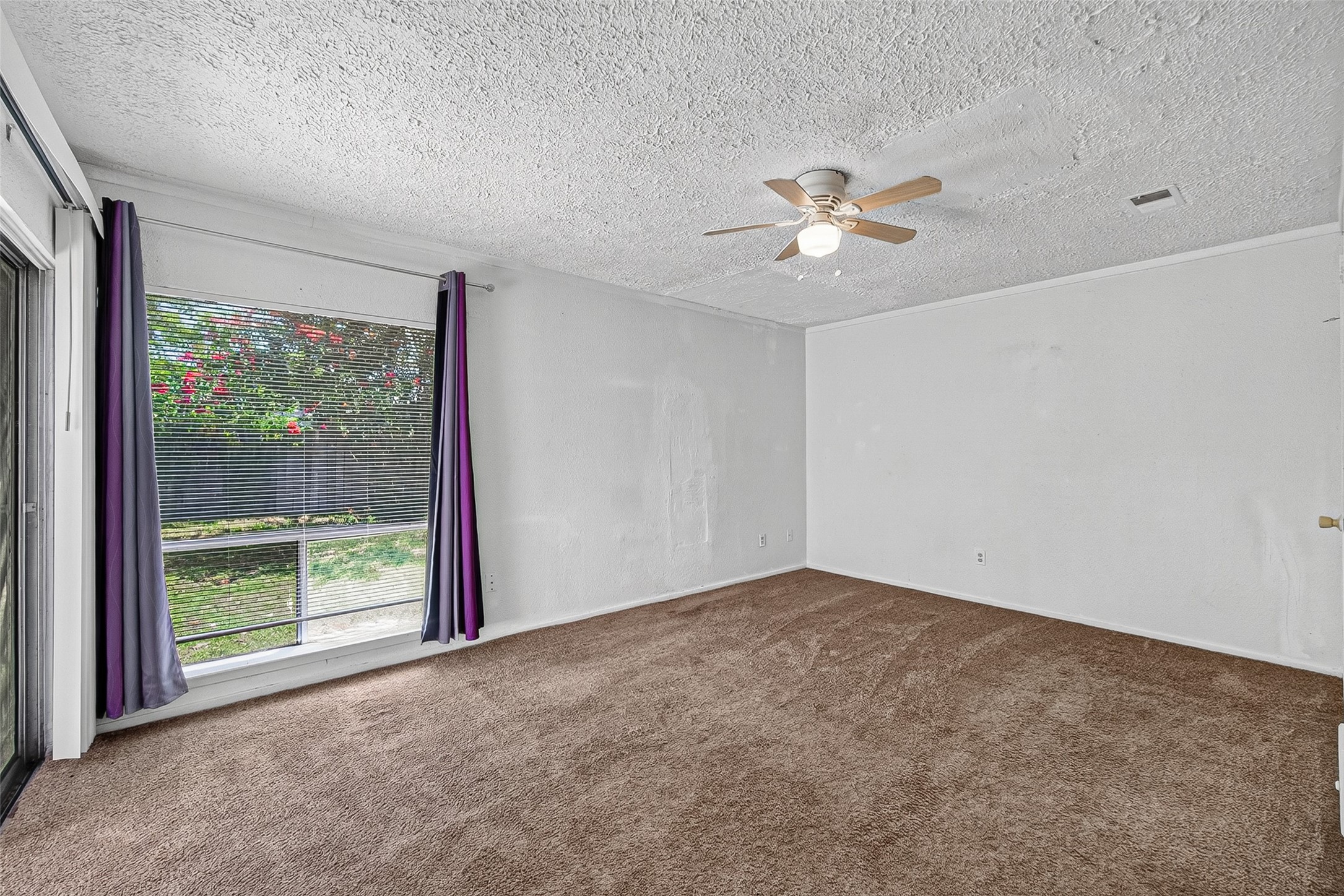 4632 Greenwood Drive Property Photo 15
