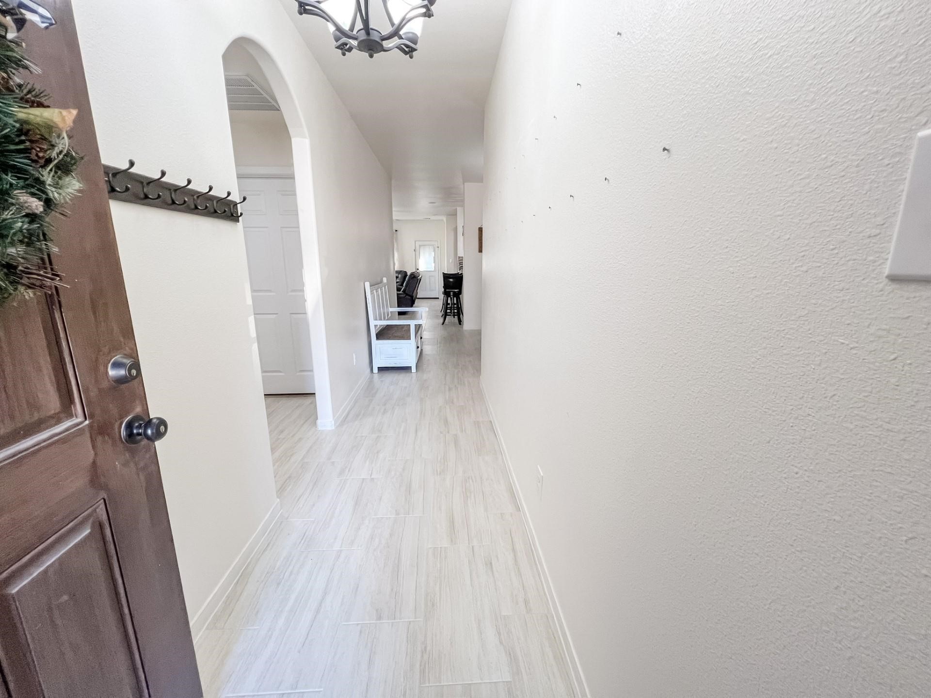 13106 Lucy Grove Lane Property Photo 3