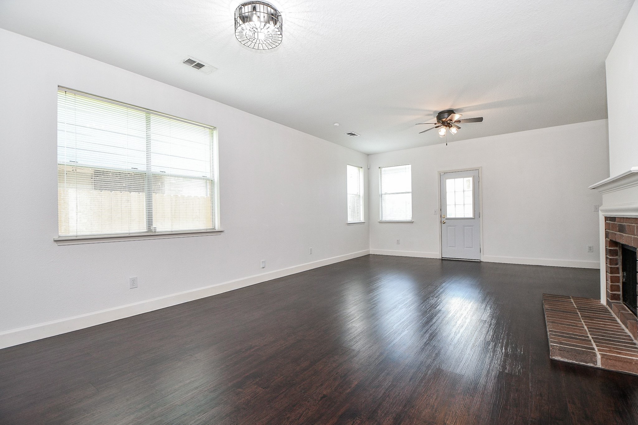 2911 Copper Cliff Drive Property Photo 14