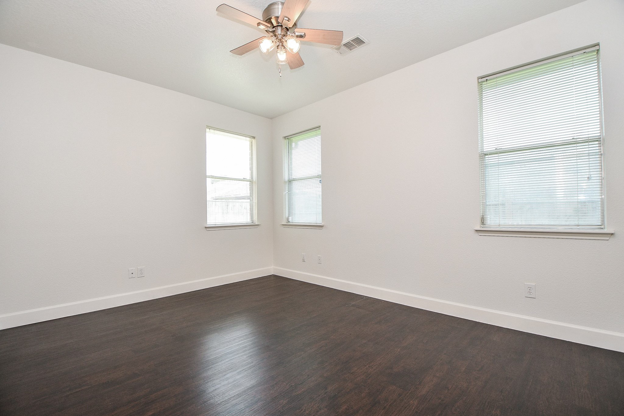 2911 Copper Cliff Drive Property Photo 15