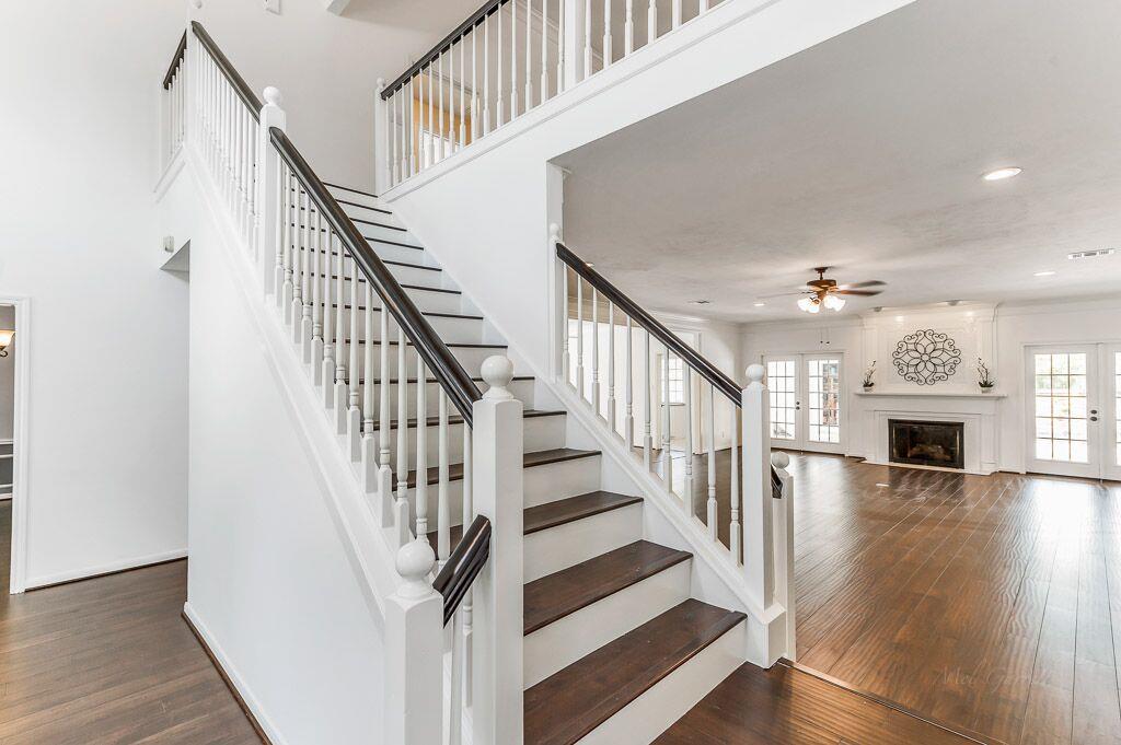 1910 Misty Bend Drive Property Photo 17