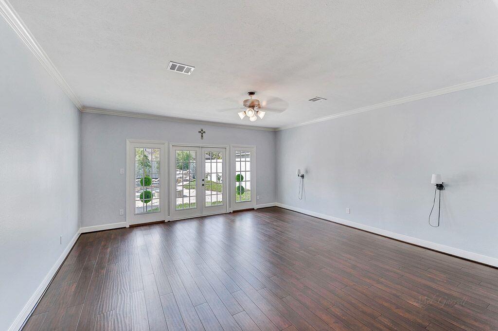 1910 Misty Bend Drive Property Photo 19