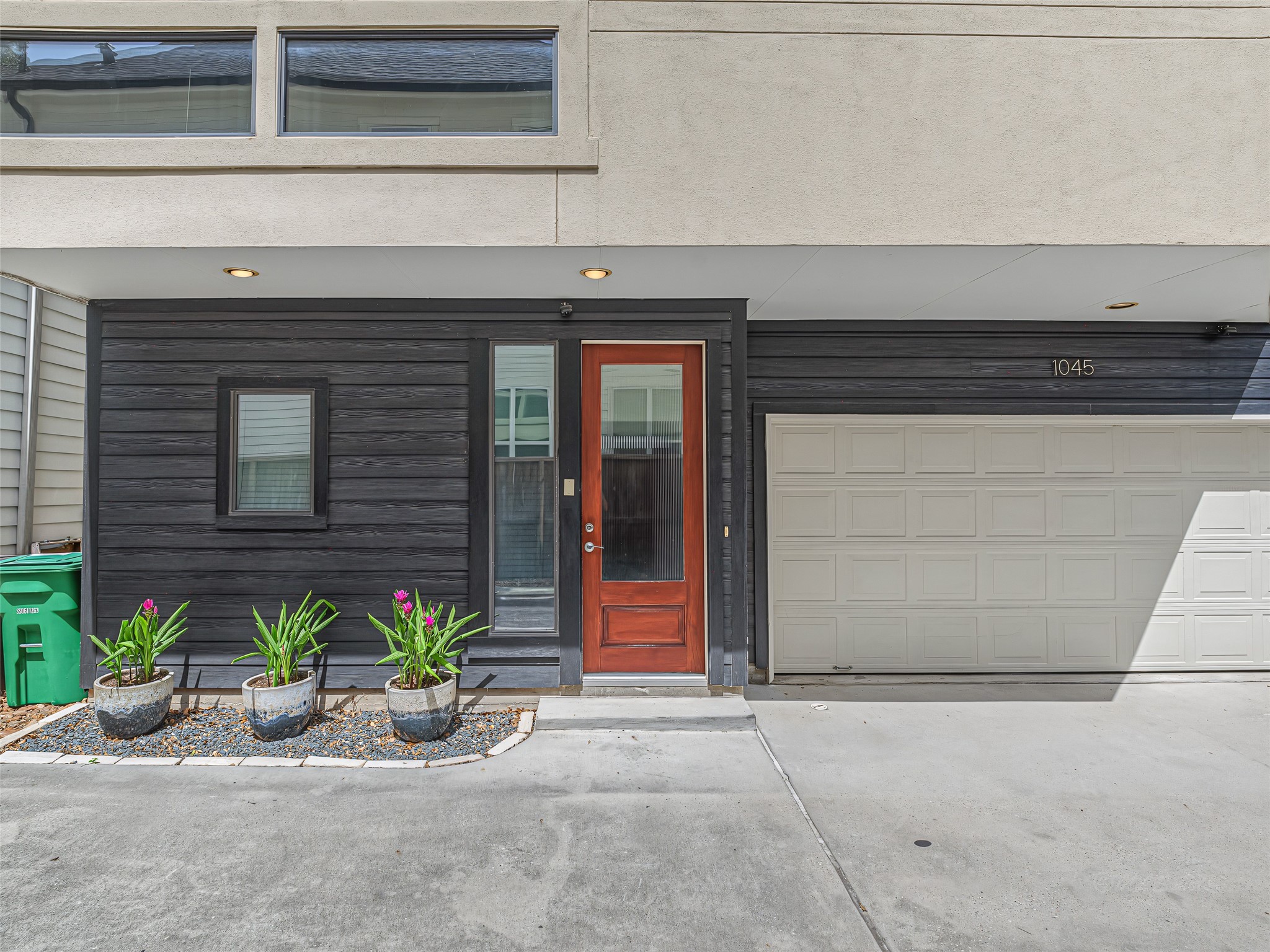 1045 Voight Street Property Photo 6