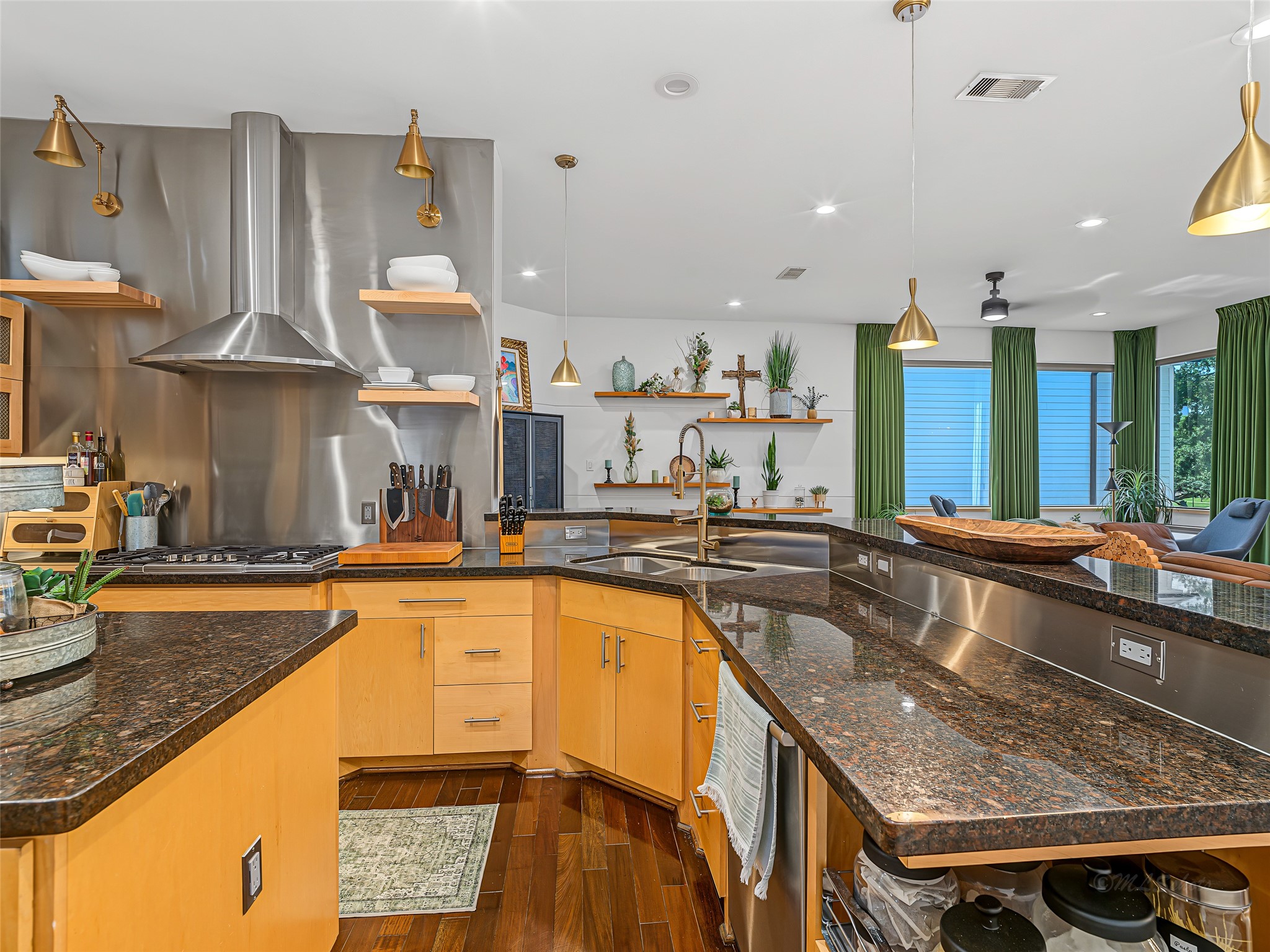 1045 Voight Street Property Photo 15