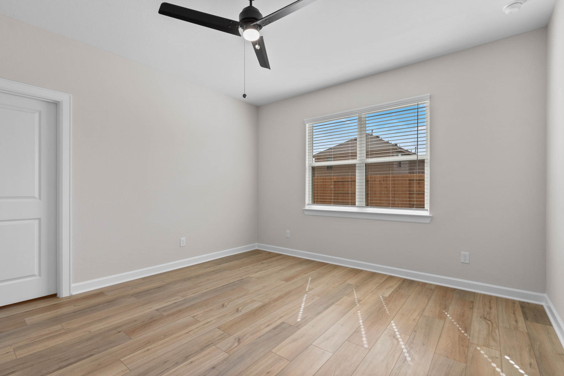 1126 Campside Drive Property Photo 10