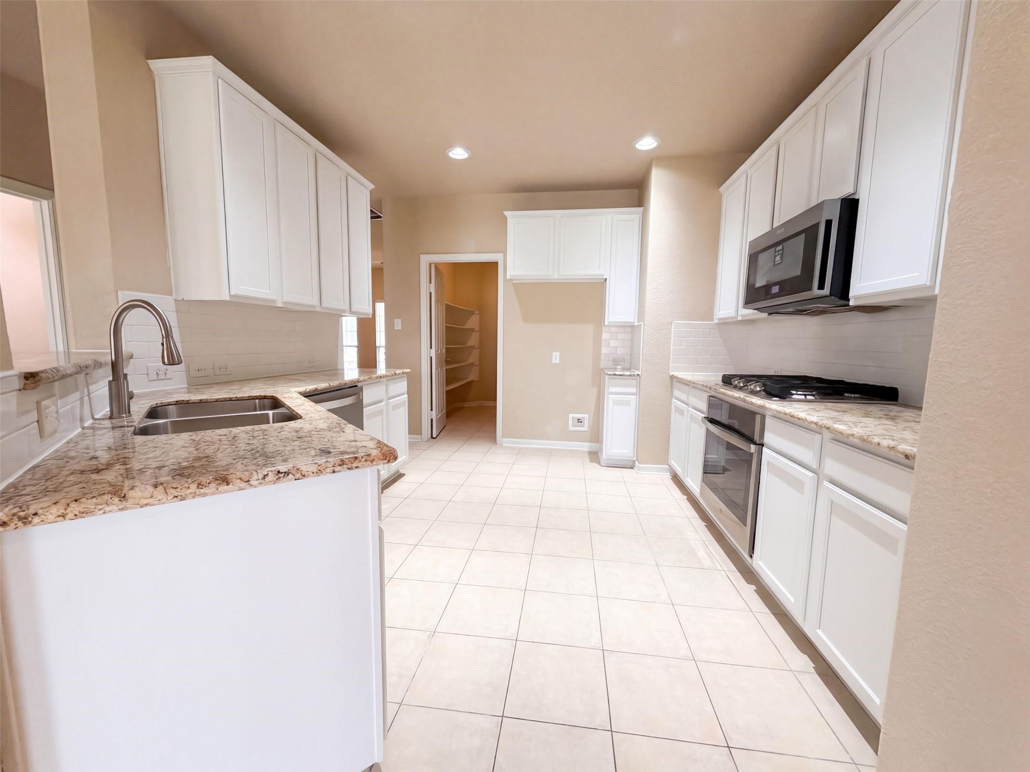 7002 Crockett Ridge Drive, Richmond Tx 77406 Property Photo 6