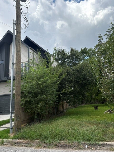 3517 Castor Street Property Photo 5