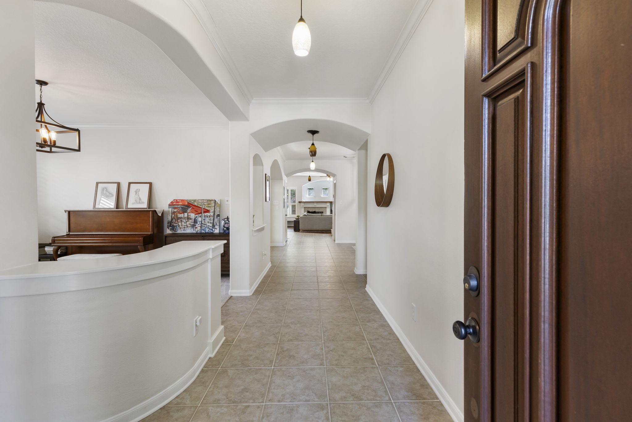 14 Middle Gate Place Property Photo 4