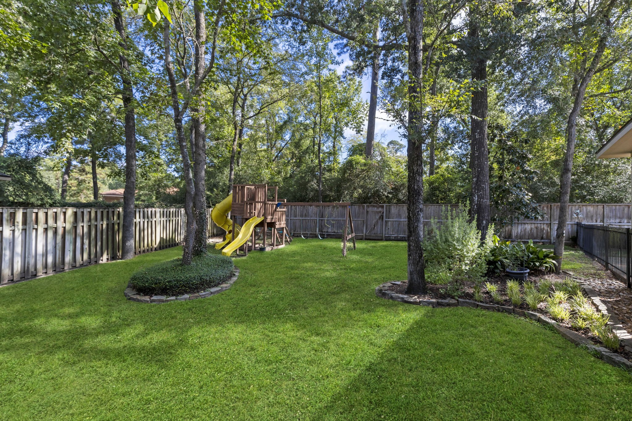 14 Middle Gate Place Property Photo 41