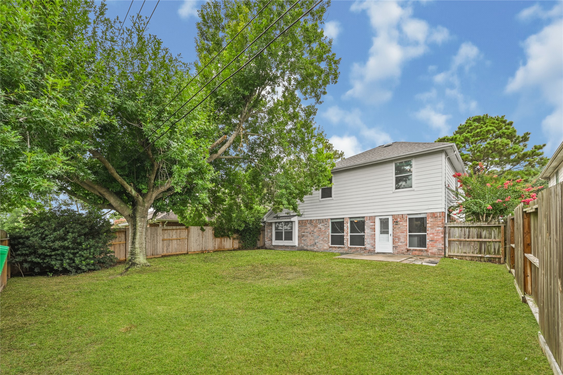 3115 Glenthorpe Lane Property Photo 4