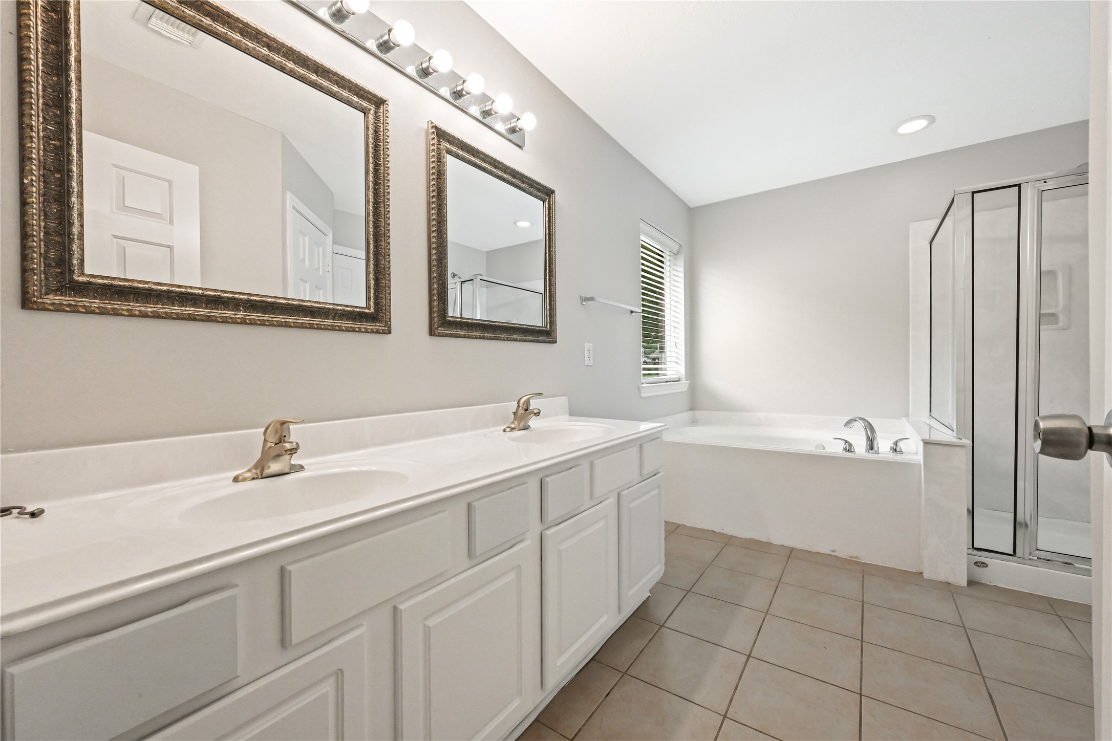 3115 Glenthorpe Lane Property Photo 21