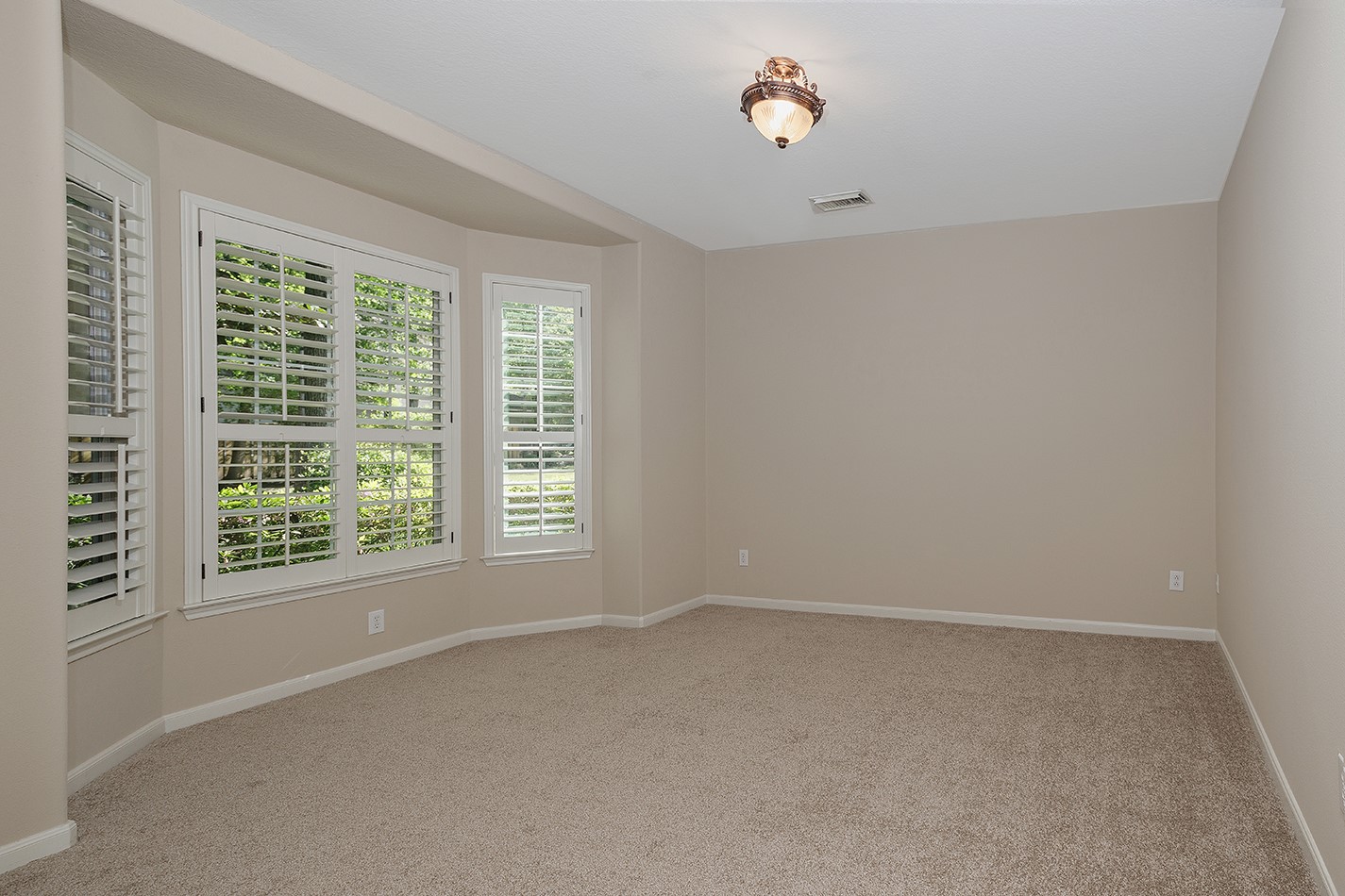 54 Longsford Property Photo 8