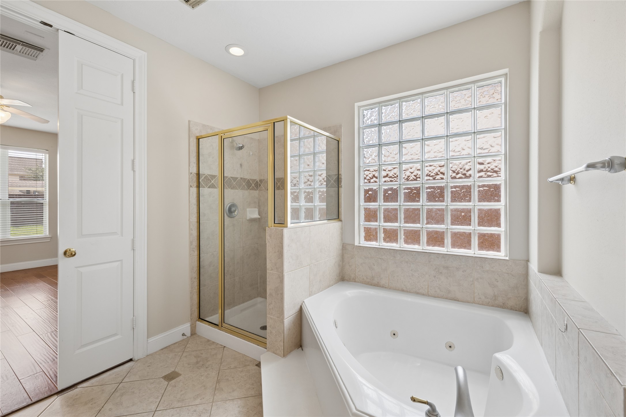 6414 Pinewood Trace Lane Property Photo 14