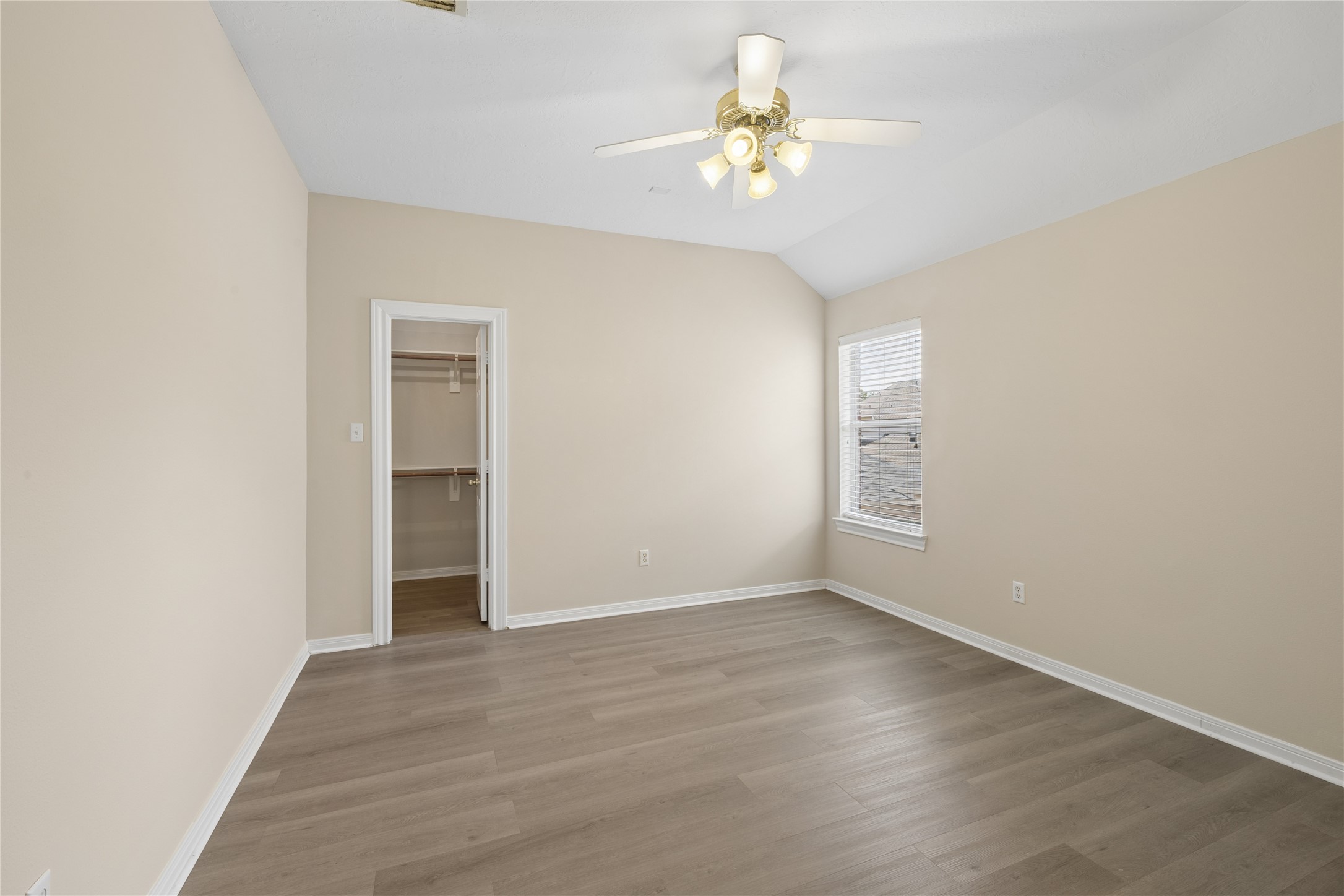 6414 Pinewood Trace Lane Property Photo 16