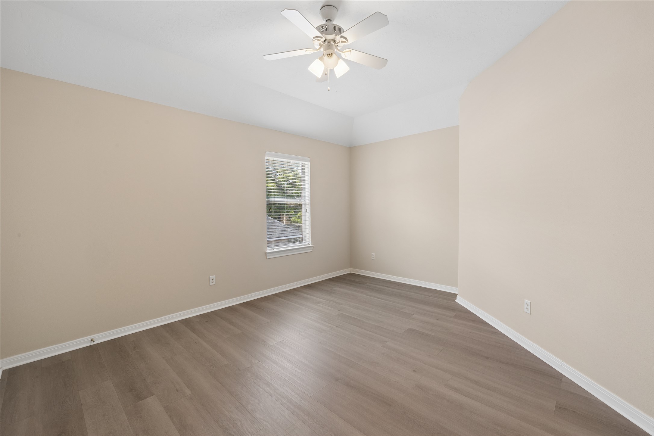 6414 Pinewood Trace Lane Property Photo 20