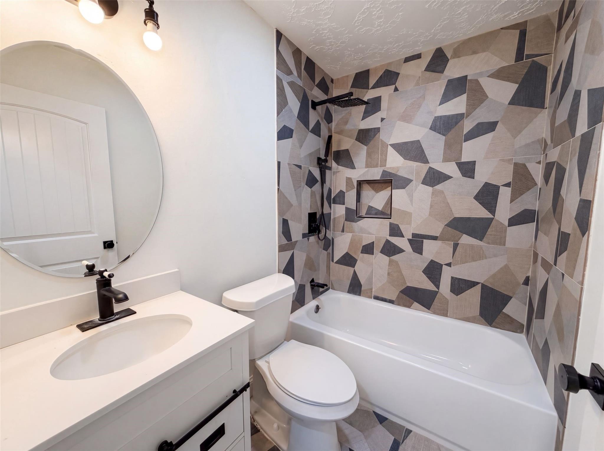 4011 Hunnington Drive, Conroe Tx 77303 Property Photo 12