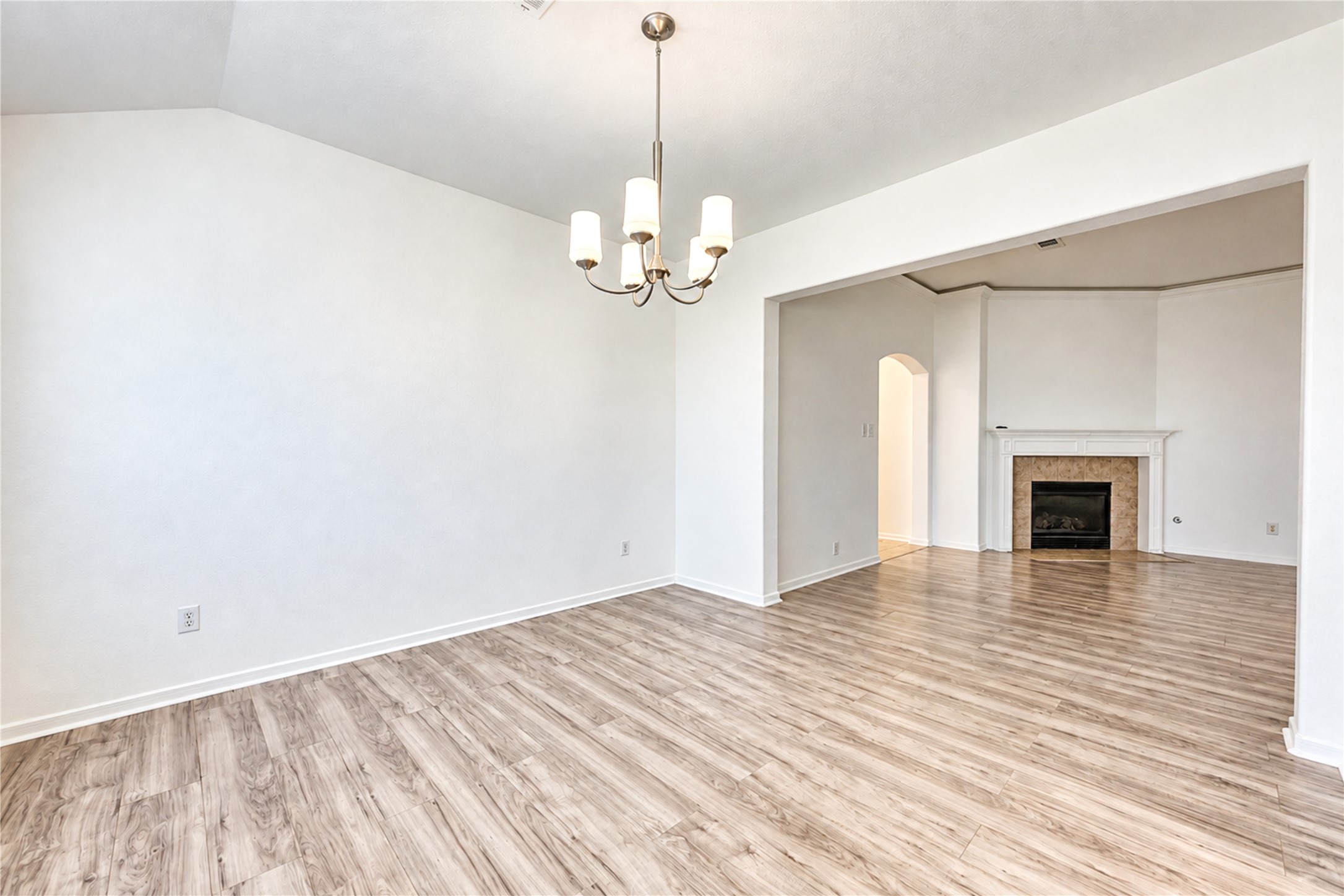 2919 Walnut Knoll Way Property Photo 7