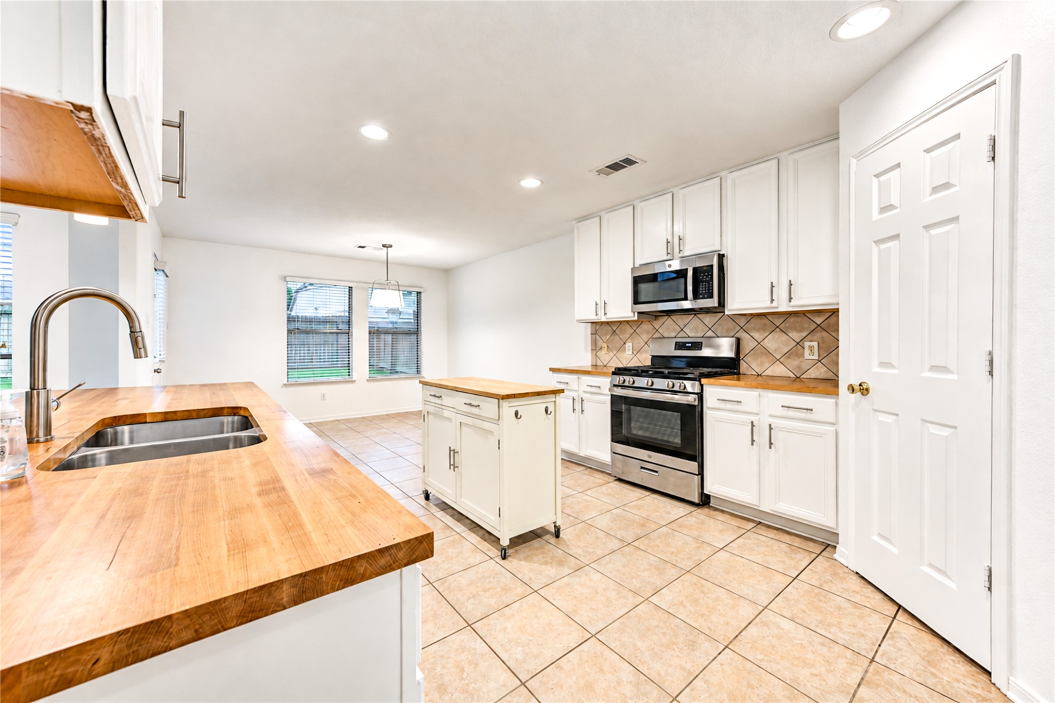 2919 Walnut Knoll Way Property Photo 12