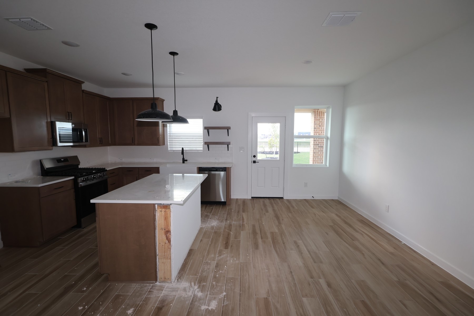7834 Jade Crest Drive Property Photo 5