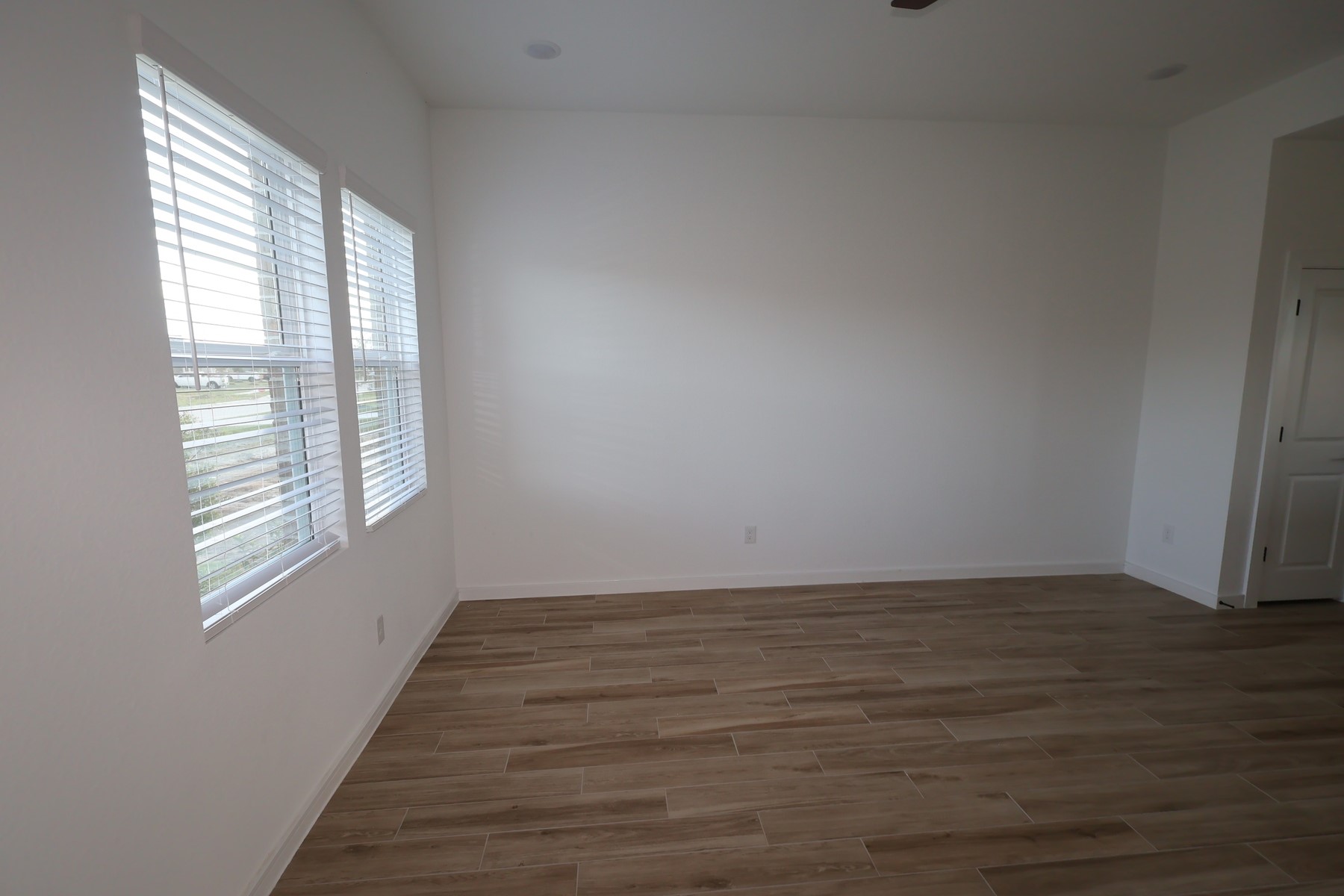 7834 Jade Crest Drive Property Photo 7
