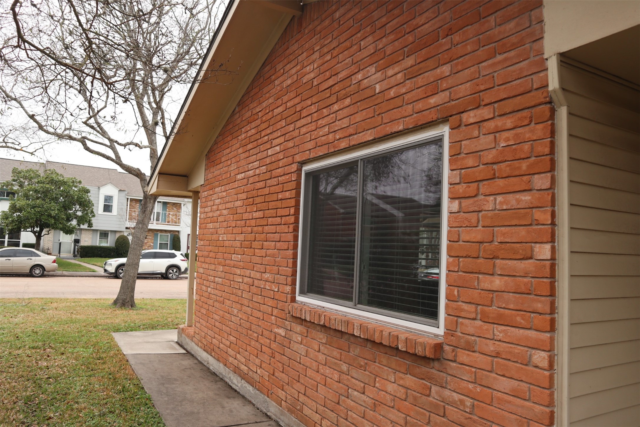 1514 Ramada Drive Property Photo 2