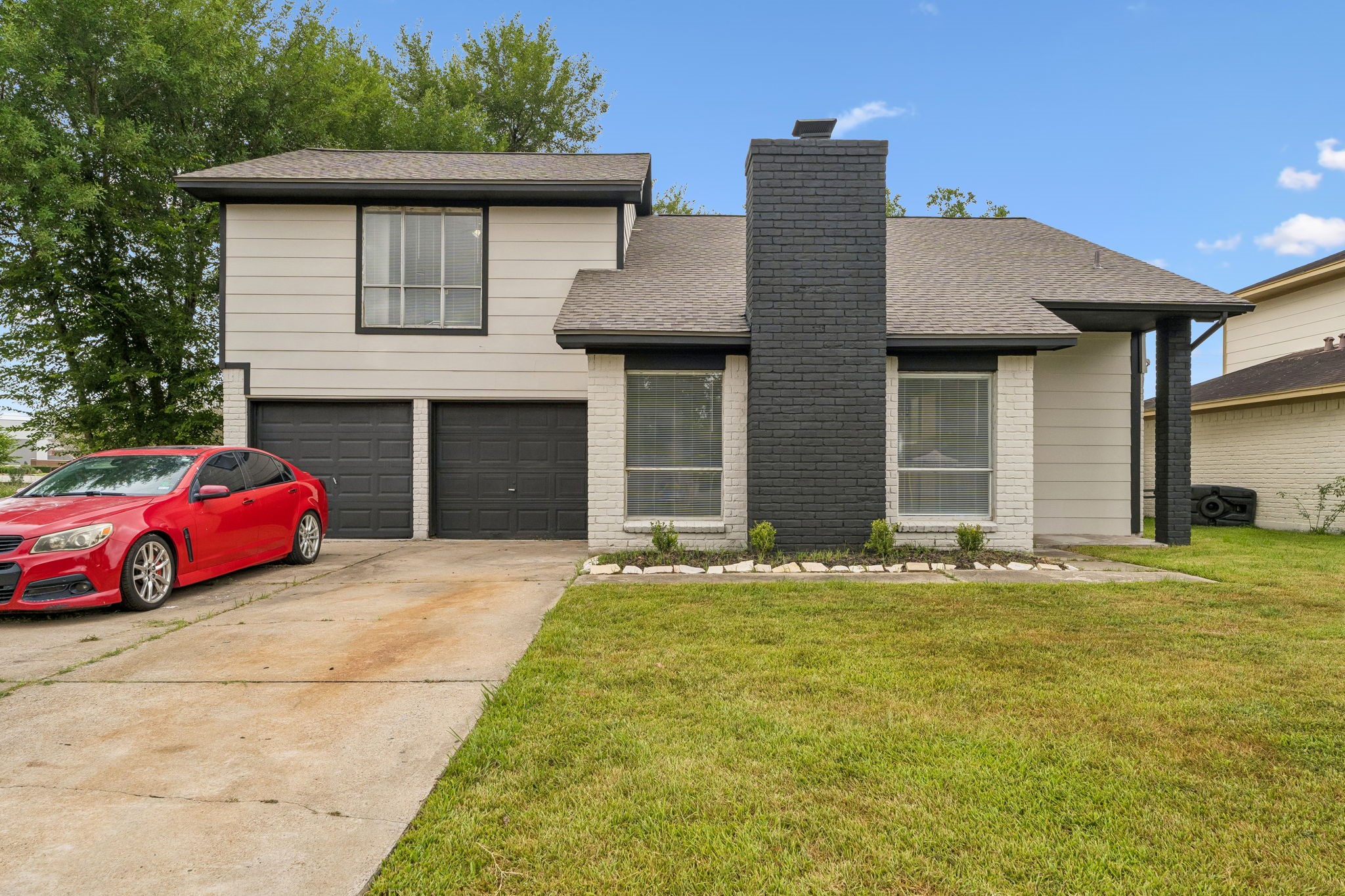 10803 Sageriver Drive Property Photo 1