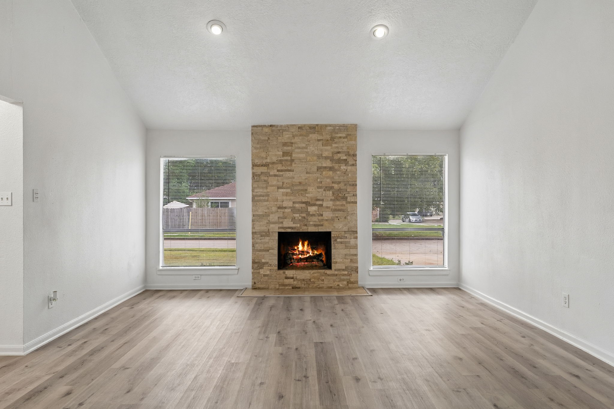 10803 Sageriver Drive Property Photo 15