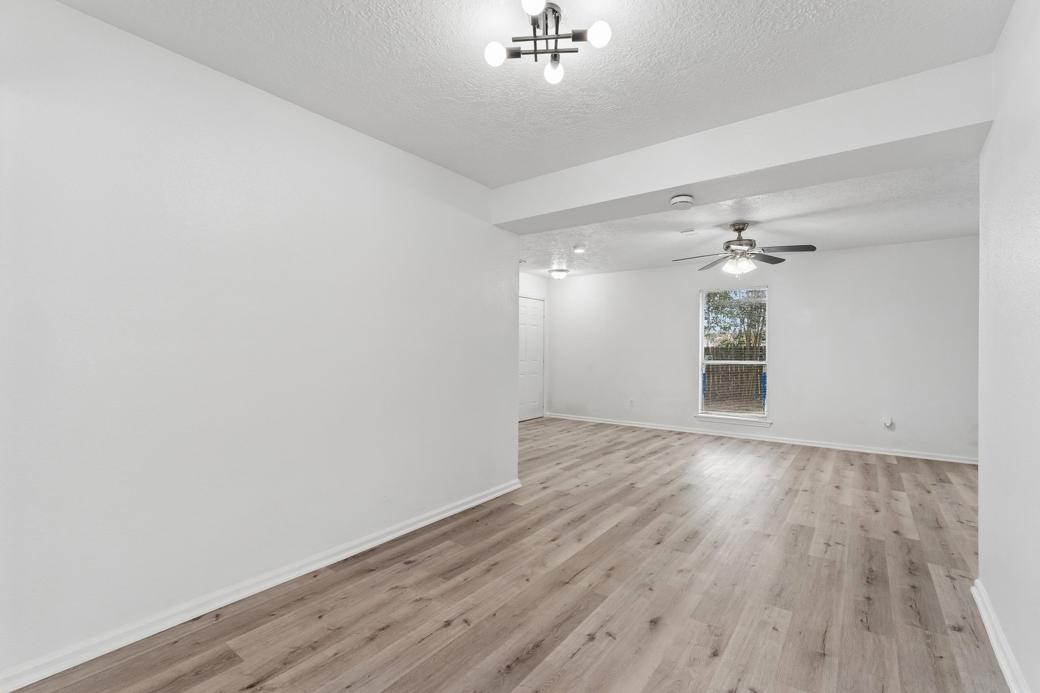 10803 Sageriver Drive Property Photo 20