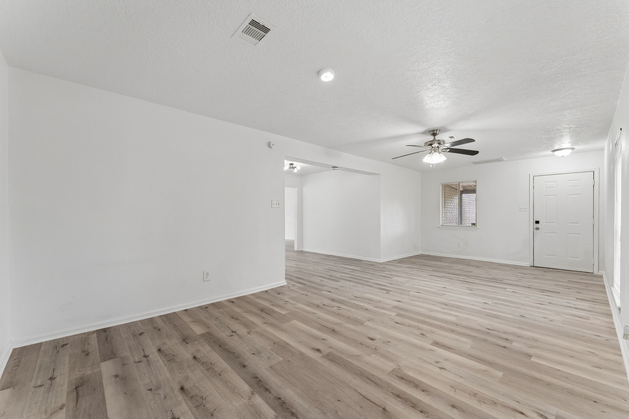 10803 Sageriver Drive Property Photo 28