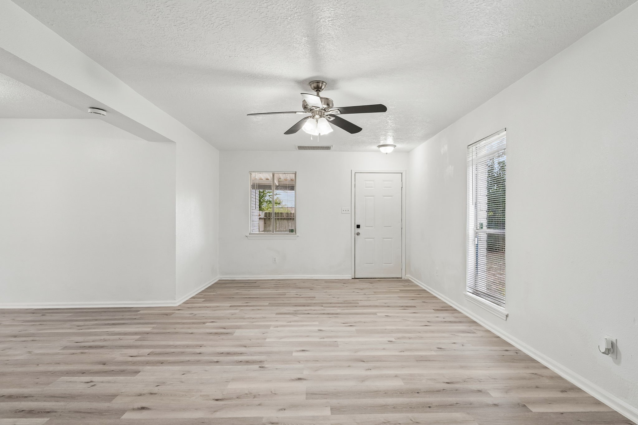 10803 Sageriver Drive Property Photo 29
