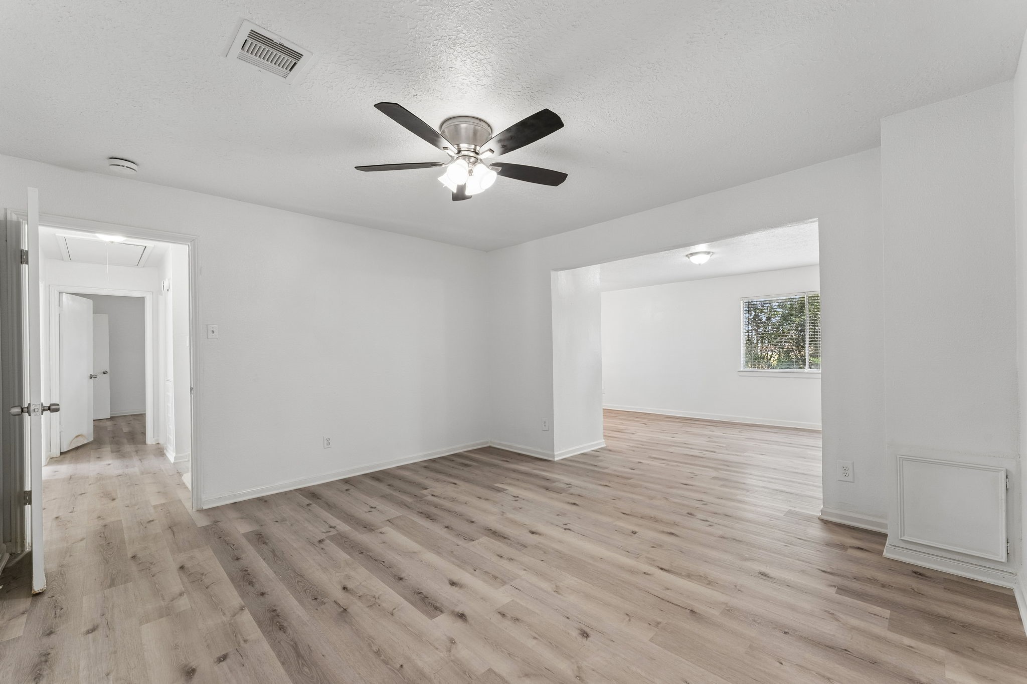 10803 Sageriver Drive Property Photo 32