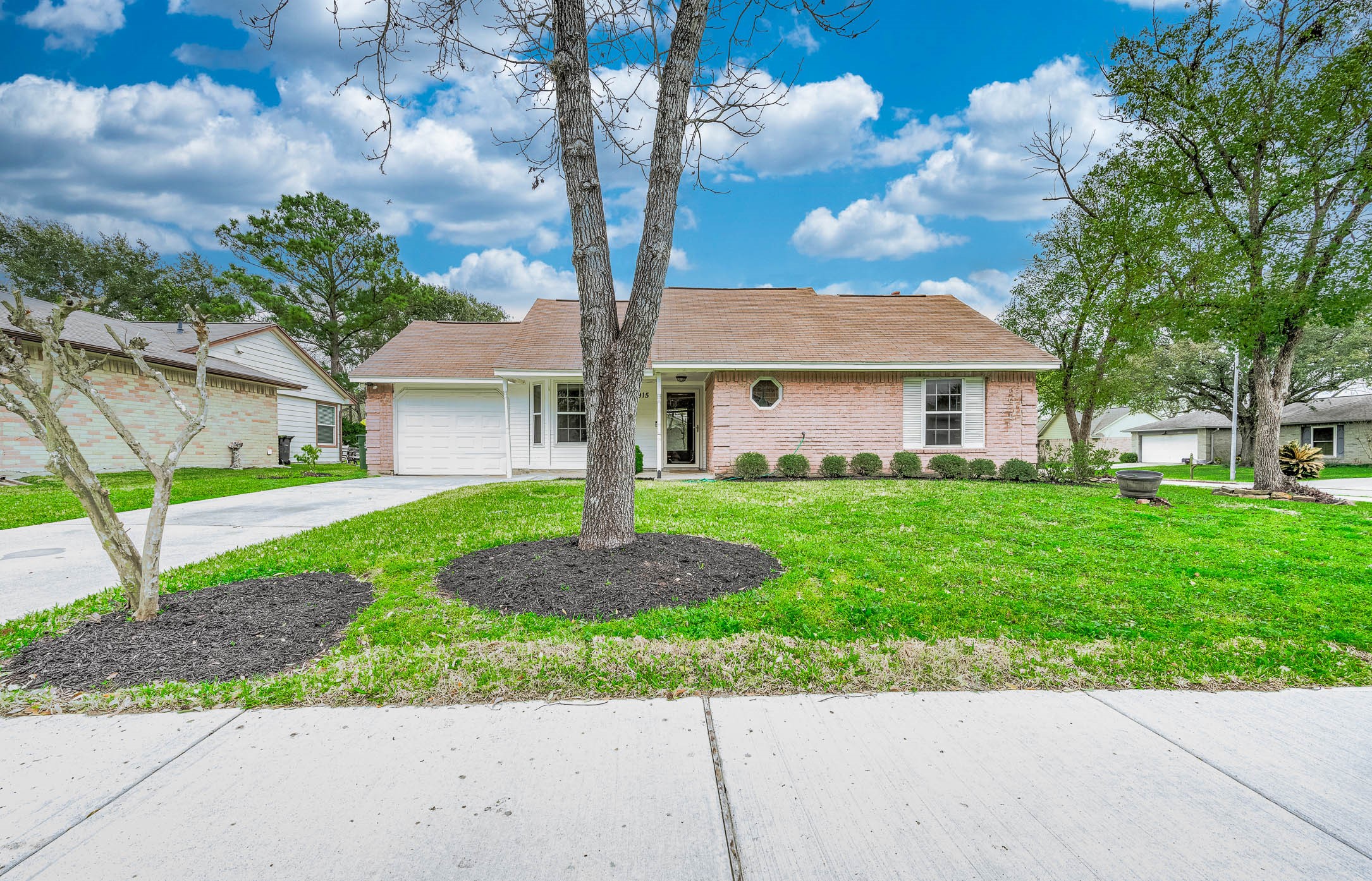 915 W Primrose Meadows Circle Property Photo