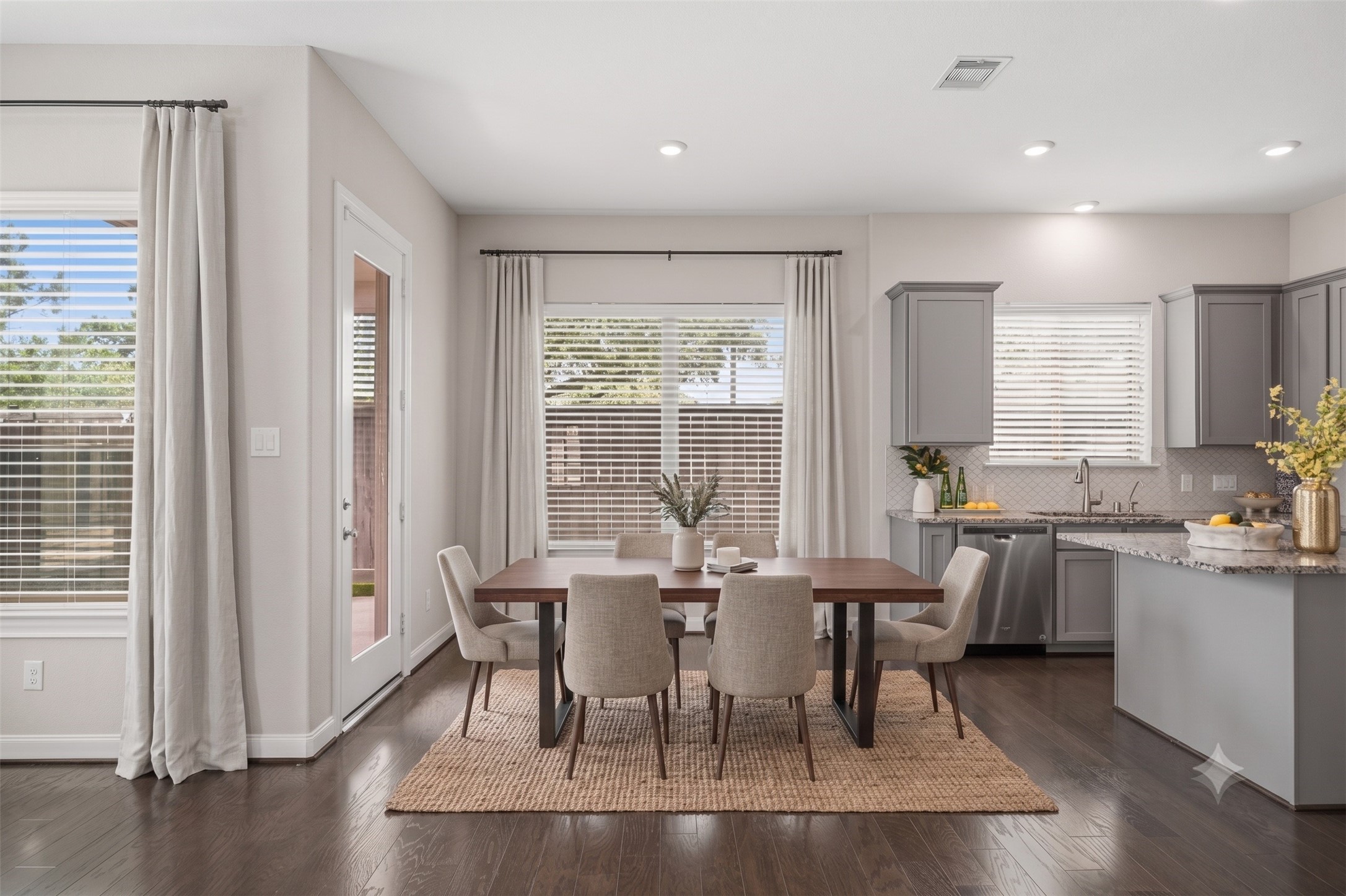 4103 Tranquil Square Road Property Photo 9