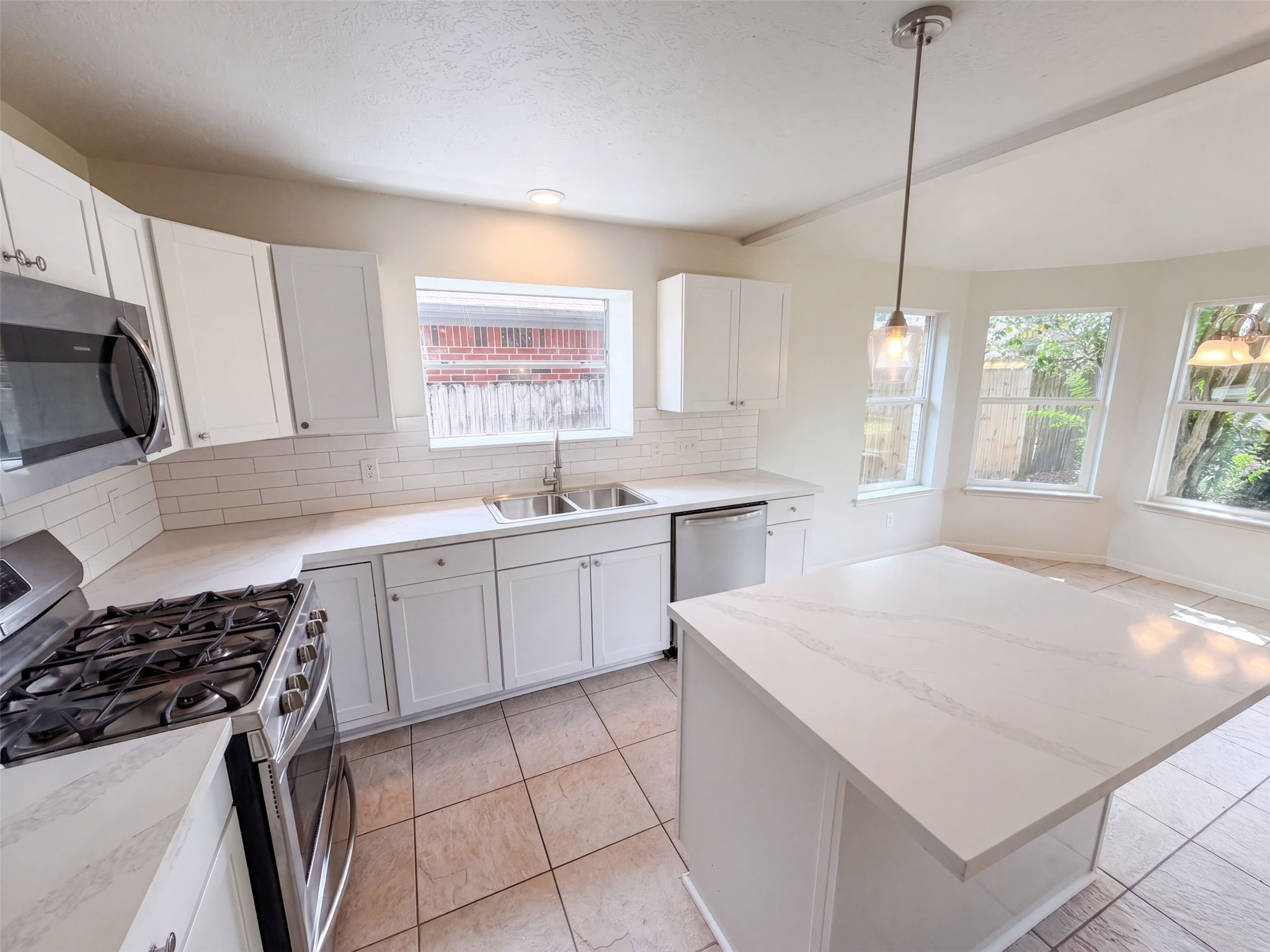 18614 Twigsworth Lane Property Photo 2