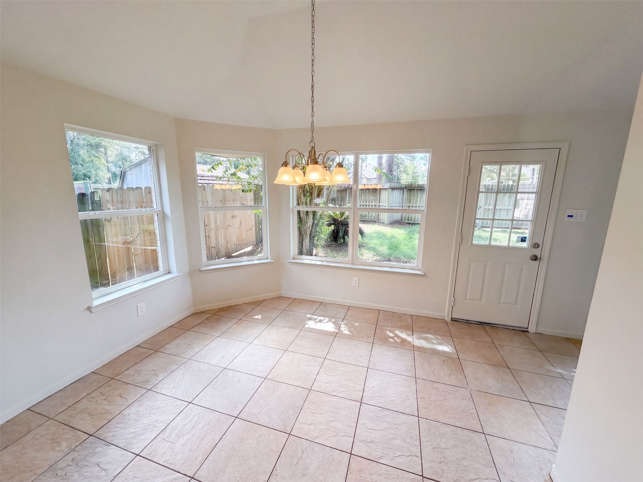 18614 Twigsworth Lane Property Photo 7