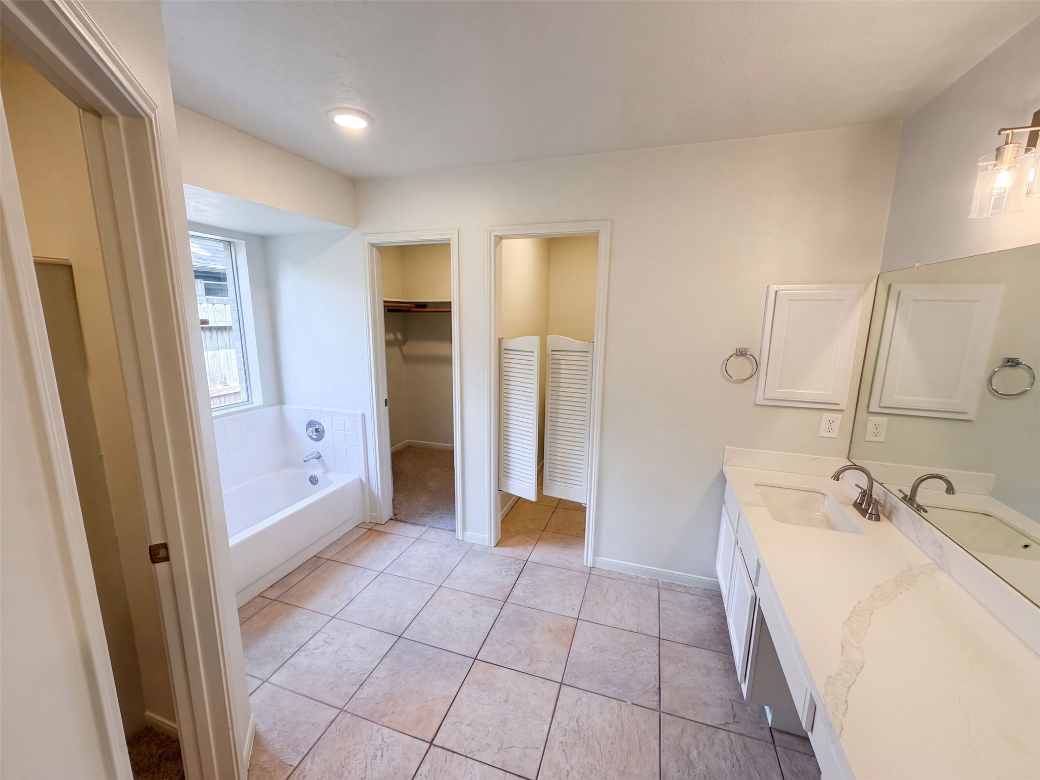 18614 Twigsworth Lane Property Photo 11