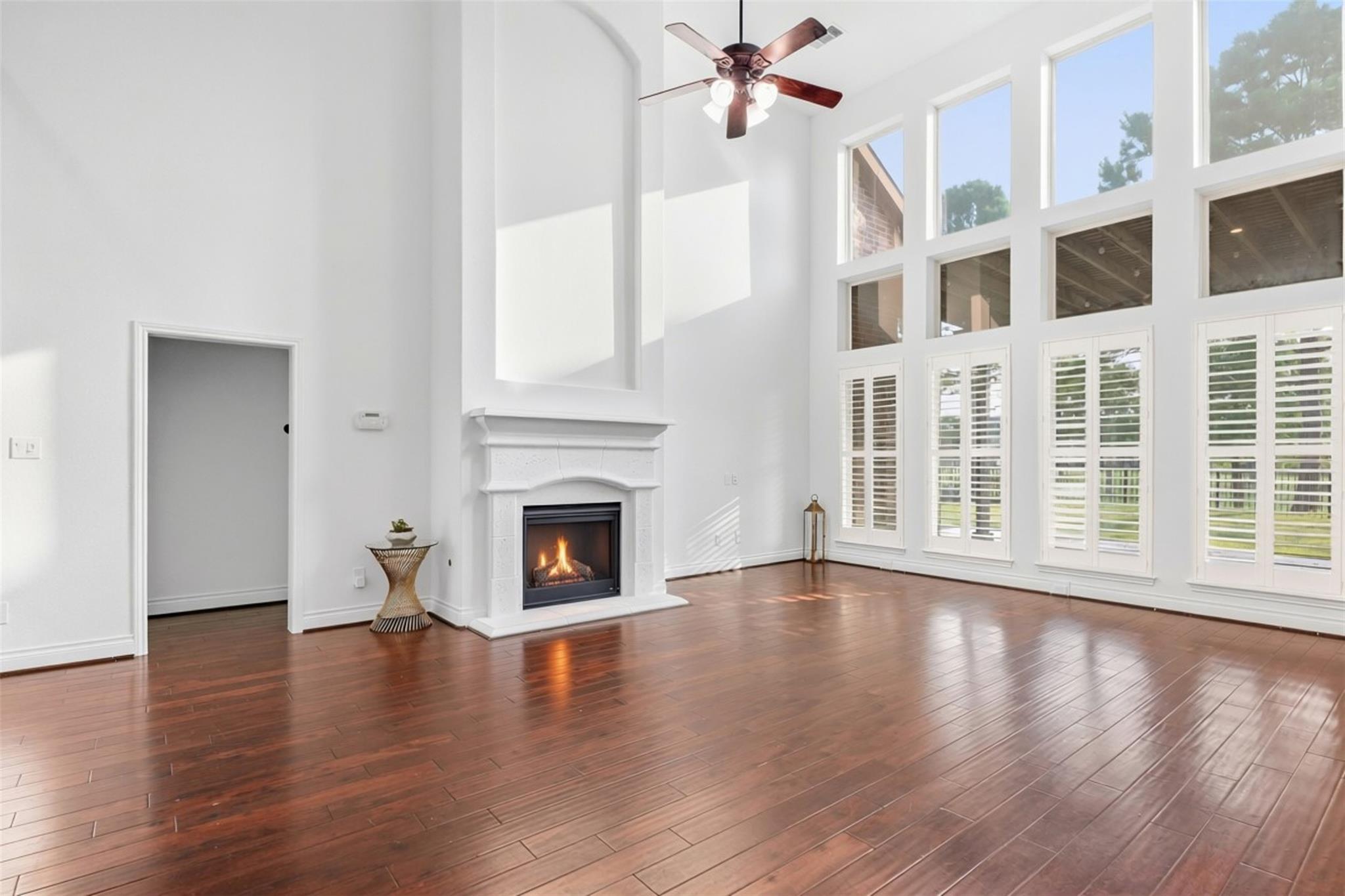 2405 Barton Shores Drive Property Photo 3